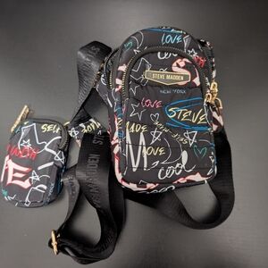 Steve Madden Black and Gold Interior Bag